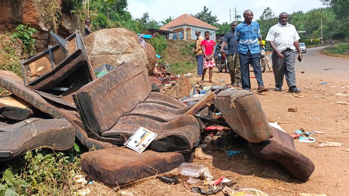 Tragedi Bus Study Tour di Uganda Tewaskan 20 Pelajar