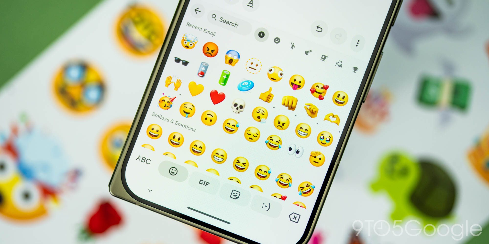 Pixel 11 Bawa Emoji 3D Baru Android 17, Ini Bedanya