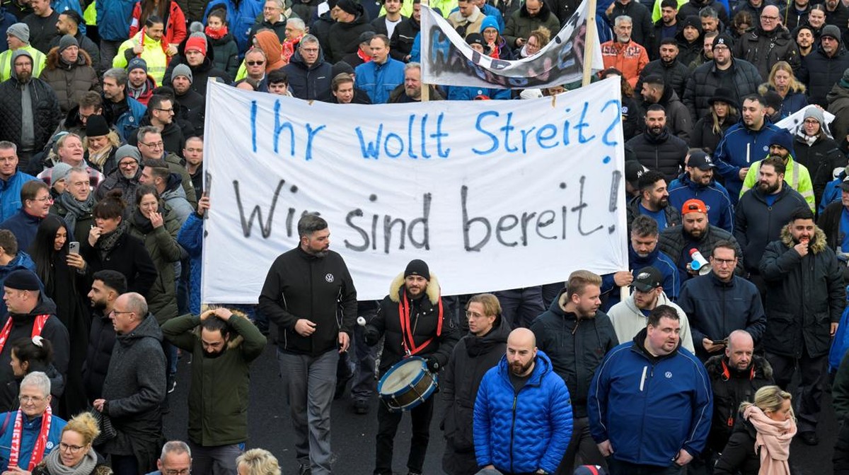 Gelombang PHK Hantui 140.000 Pekerja Volkswagen akibat Disrupsi Teknologi