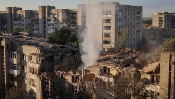 Serangan Drone Rusia Hantam Mal Ukraina Timur, 16 Tewas