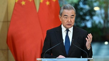 Wang Yi ke Jakarta: Diplomasi Indonesia-China dan Peluang Teknologi Digital