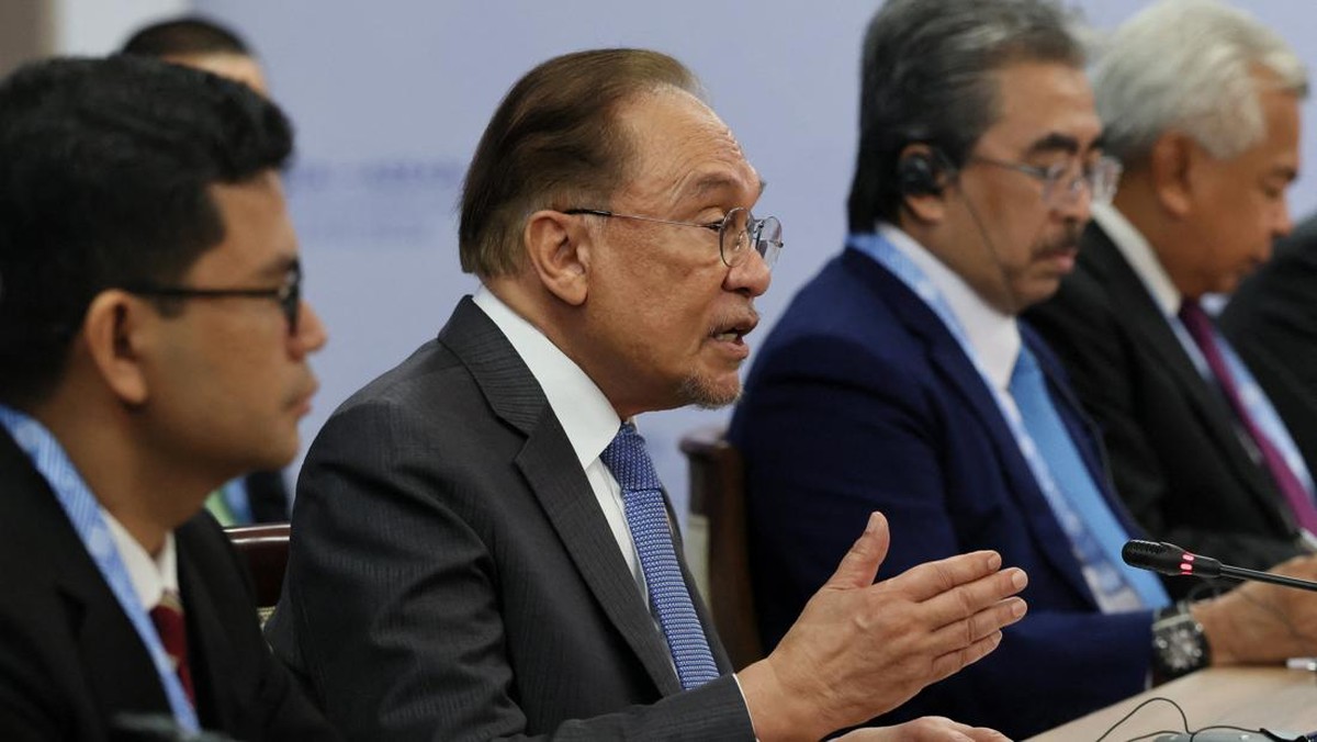 Dana Pensiun Malaysia Terjerat Dugaan Penipuan eFishery, Anwar Ibrahim Angkat Bicara