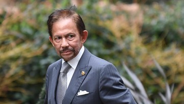 Sultan Brunei Cabut Gelar Kerajaan Sang Menantu, Ada Apa?