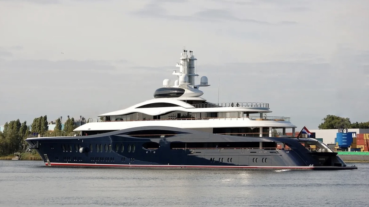 Yacht Mewah di Alaska: Kecelakaan Teknologi atau Kegagalan Manusia?