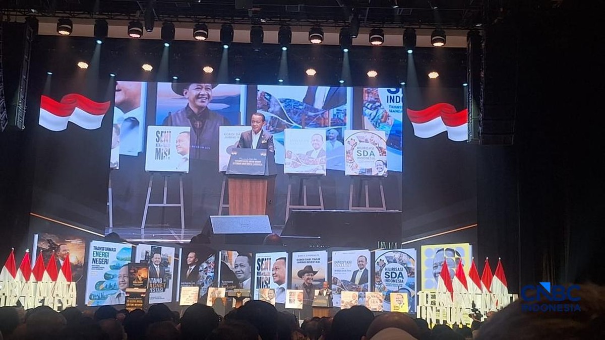 Bahlil Luncurkan Buku 10 Karya Nyata untuk Negeri