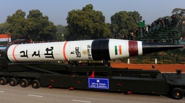 India Uji Tembak Rudal Nuklir Agni-4, Ini Dampaknya bagi Asia