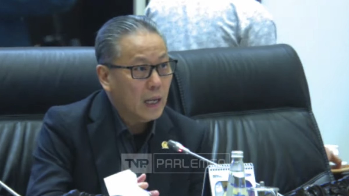 DPR Hormati Pengunduran Diri Perry Warjiyo, Tunggu Calon Pengganti dari Presiden