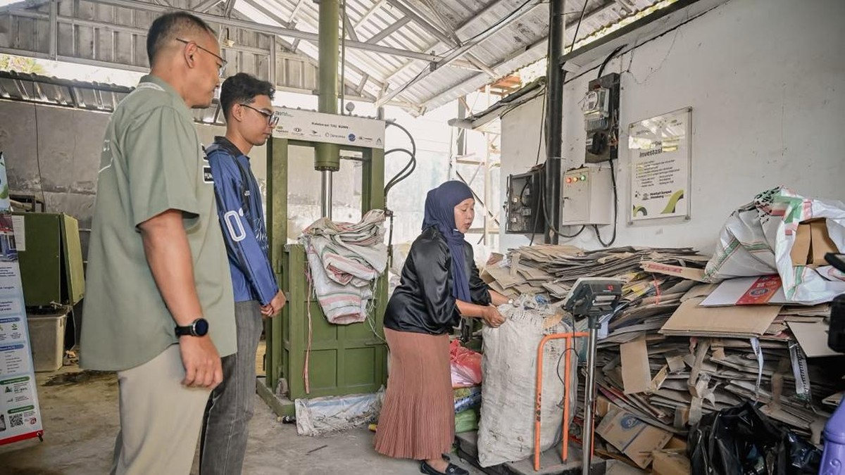 Bank Sampah Putri Nyale Jaga Kebersihan Kawasan Wisata Mandalika