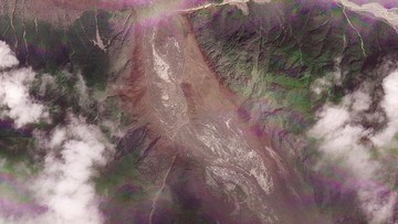 Satelit Memotret Jejak Banjir Bandang di Pegunungan Nepal