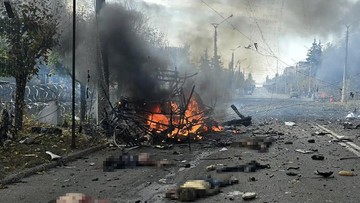 Rusia Serang Dua Bus di Ukraina, 30 Warga Sipil Tewas