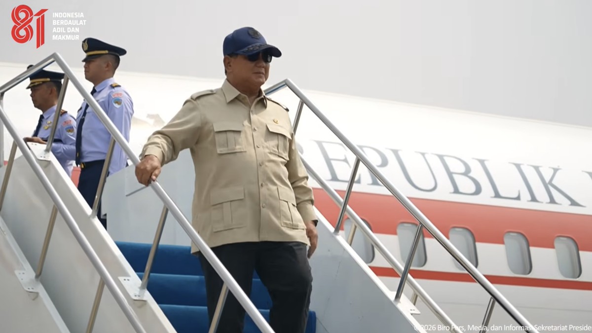 Prabowo dari Riau ke Palembang, Awasi Langsung Penanganan Karhutla