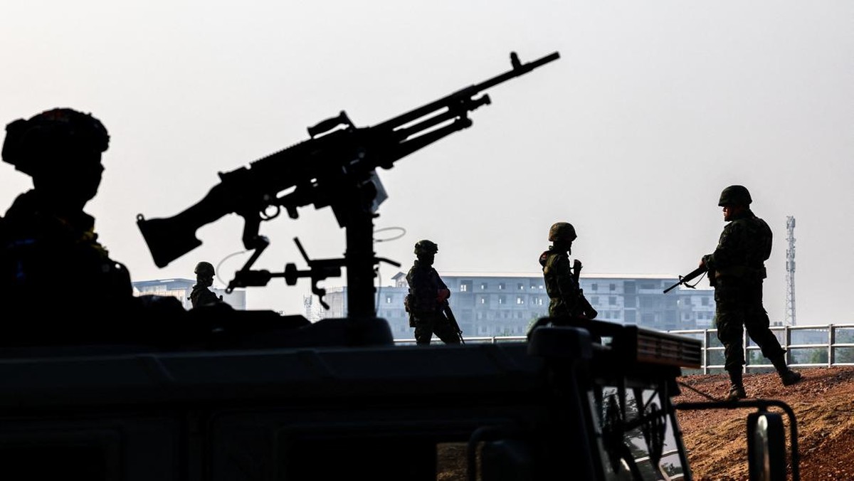 Konflik Myanmar Memanas: Serangan Udara Militer Korbani Warga Sipil Menjelang Pemilu