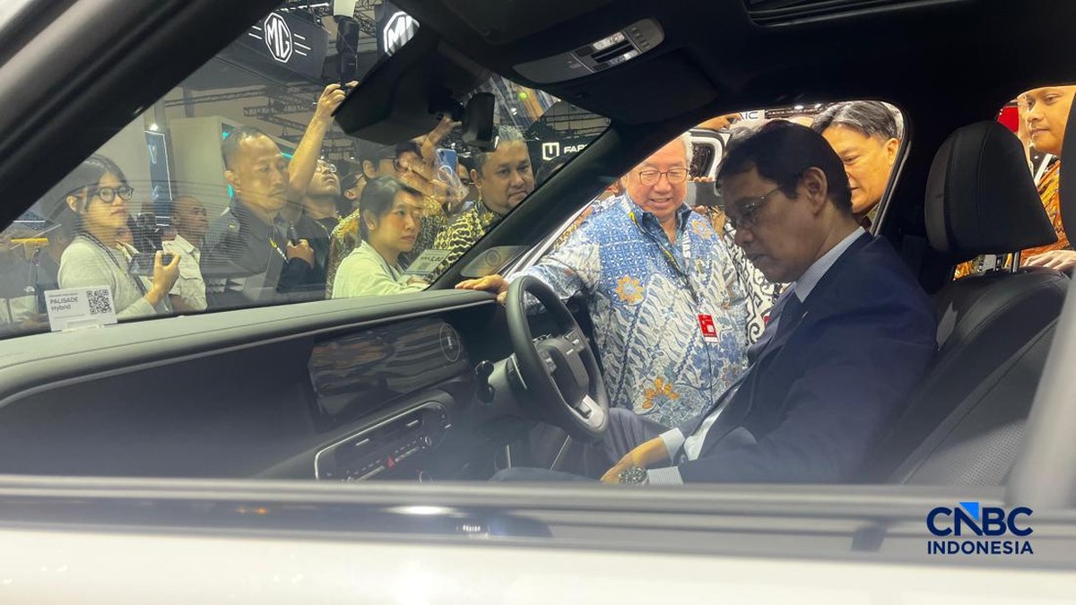 Lonjakan Penjualan Mobil 33%: Sinyal Kuatnya Daya Beli RI?