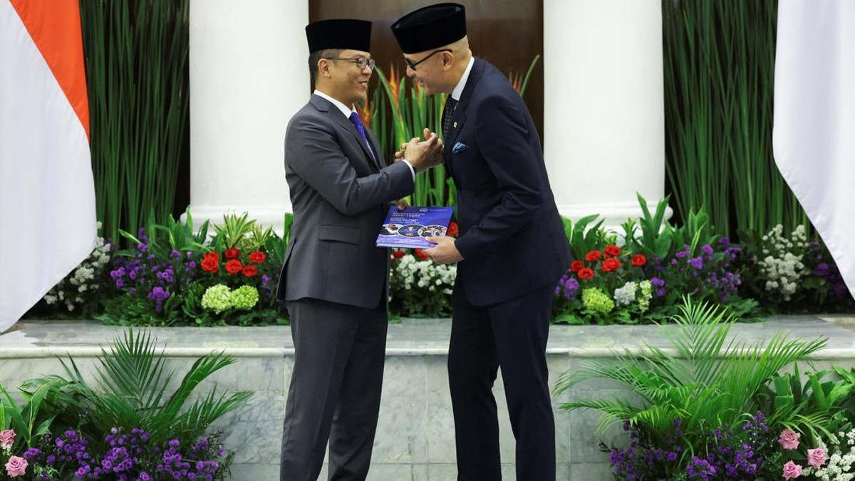 Sertijab Menlu RI: Momen Hangat dan Arah Baru Diplomasi