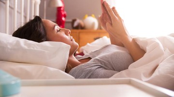 Internet Berlebihan Picu Bad Mood dan Stres, Ini Kata Studi