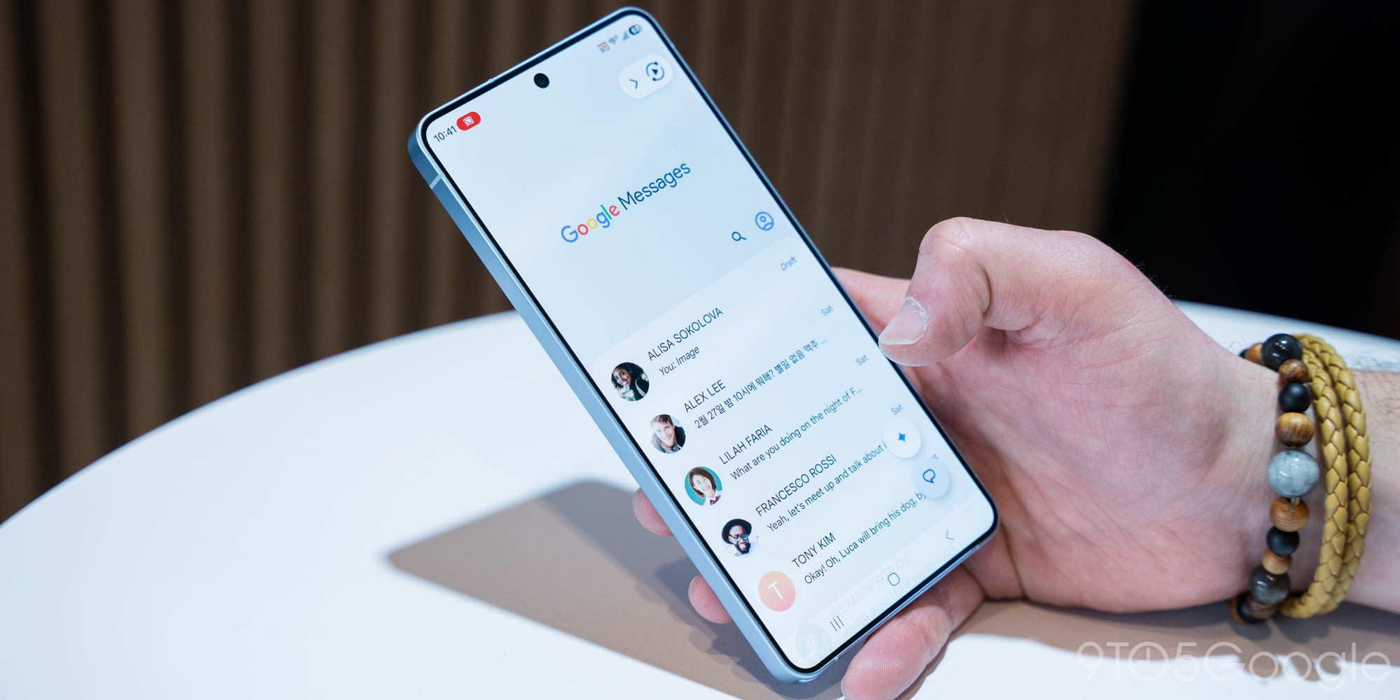 Google Messages Desain Ulang Menu Tekan Lama demi Kenyamanan Satu Tangan