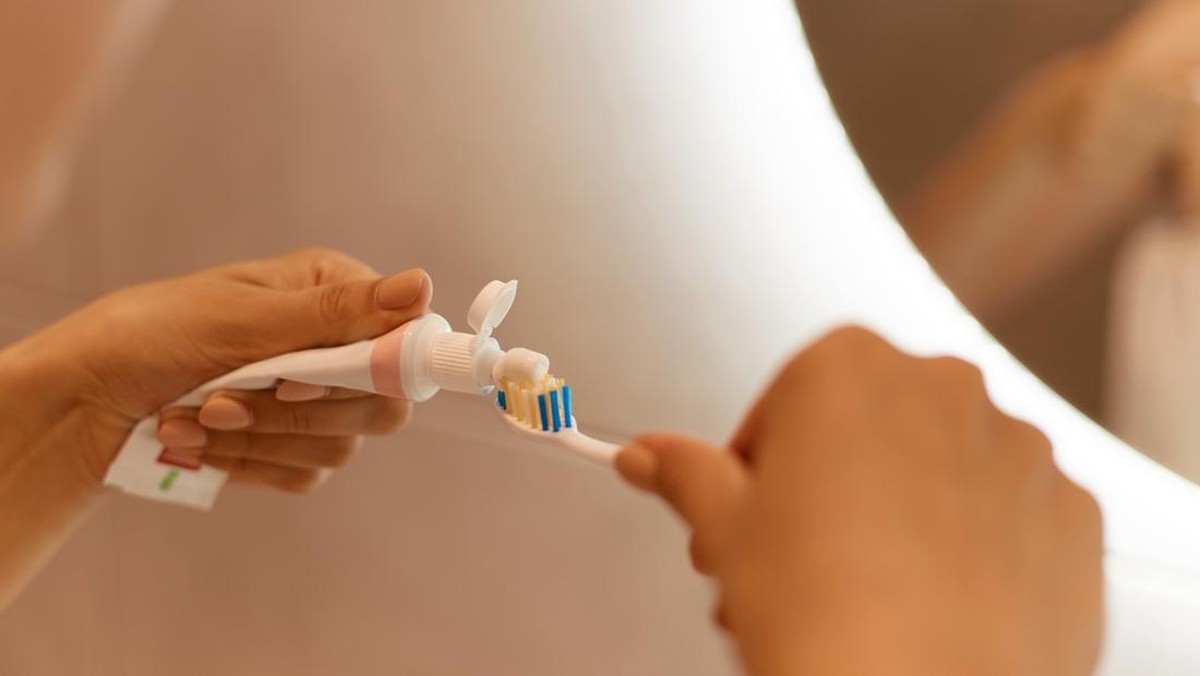 Sikat Gigi Plastik: Benda Kecil dengan Jejak Iklim Besar