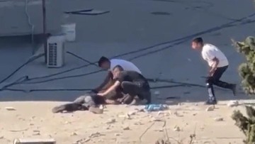 Remaja Palestina Terkena Tembakan Tentara Israel Dekat Kamp Qalandia