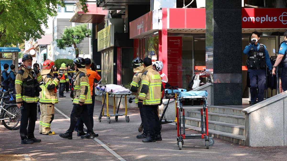 Tragedi Penikaman di Supermarket Incheon, Satu Korban Henti Jantung