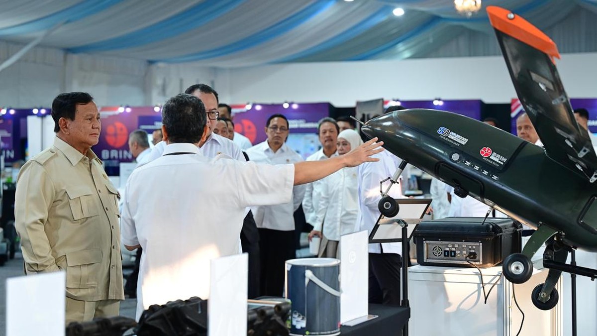 Prabowo Tinjau Deretan Teknologi Canggih BRIN di Istana Negara