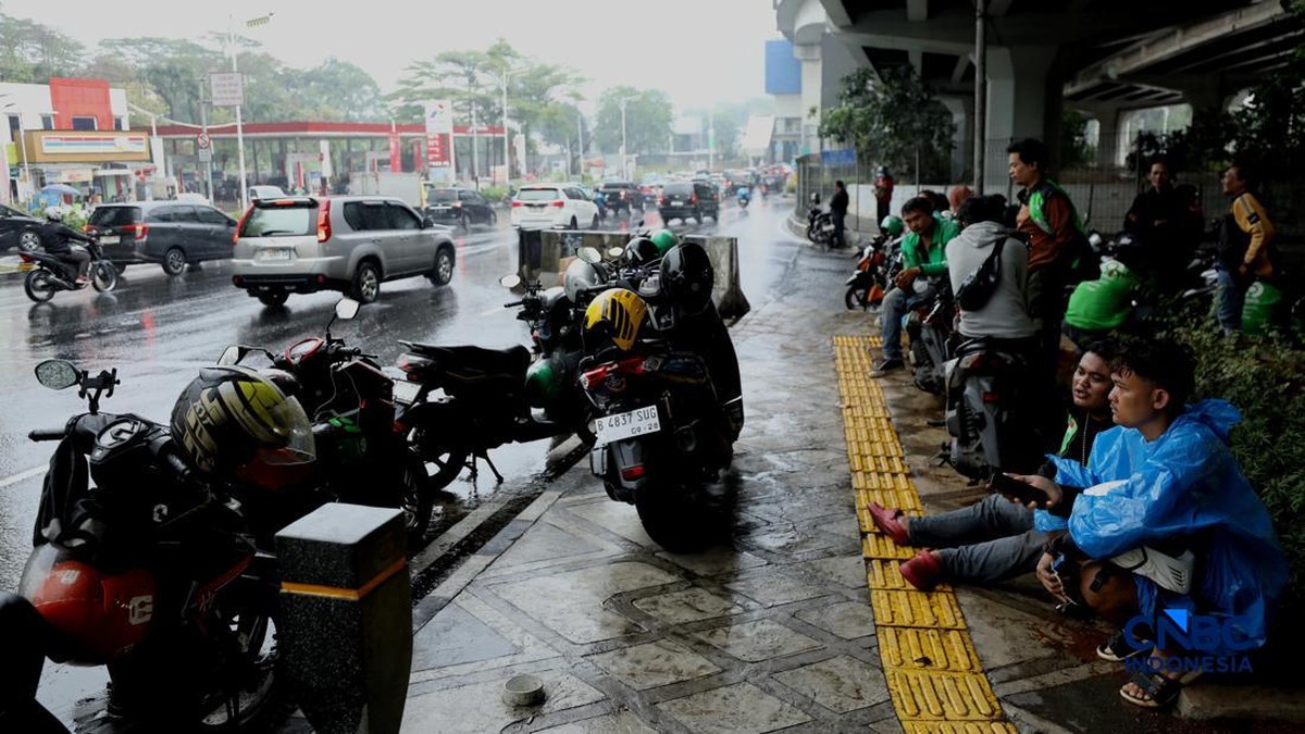 BMKG Peringatkan Hujan Lebat di Tengah Kemarau Hingga 15 Oktober
