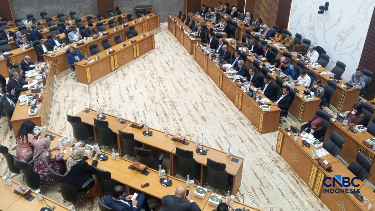 Banggar DPR Soroti Banyak Kesalahan Ketik dalam Dokumen RAPBN 2027