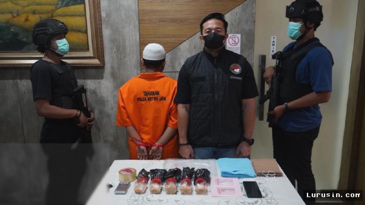 Polisi Gagalkan Peredaran 38,25 Gram Sabu dalam Kemasan Pakan Burung di Bekasi