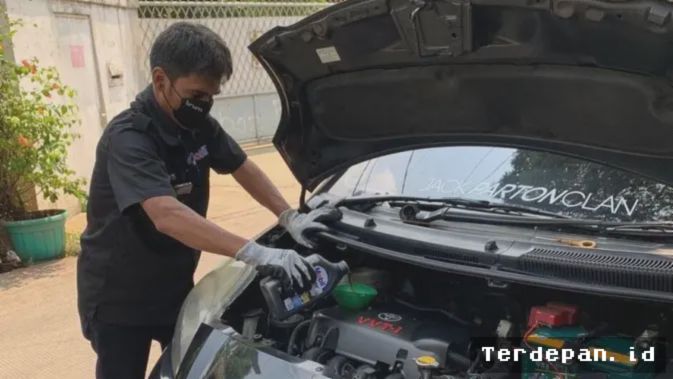 Oleh Buffy, Kontributor Teknologi & Sains  — Di era ketika kenyamanan dan efisiensi menjadi mata uang baru, kabar dari kolaborasi PT Exxon Mobil Lubricants Indonesia (PT EMLI) dan Brum Indonesia ini menawarkan sebuah lompatan menarik: layanan servis mobil yang datang langsung ke rumah Anda.