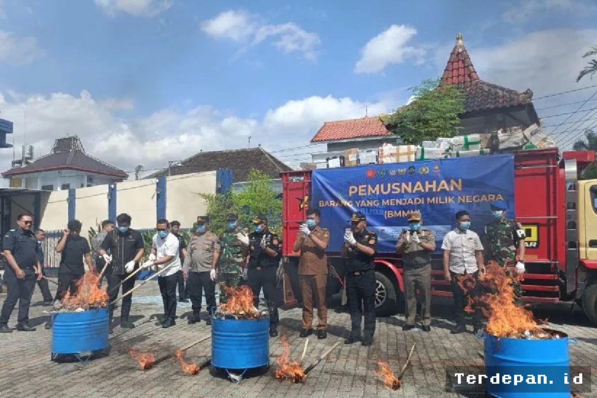 BLITAR — Kantor Pengawasan dan Pelayanan Bea dan Cukai (KPPBC) Tipe Madya