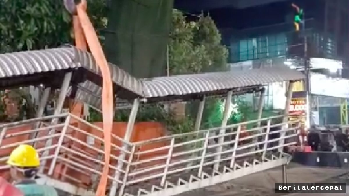Pembongkaran JPO Tendean Molor, Ini Penjelasan Dishub