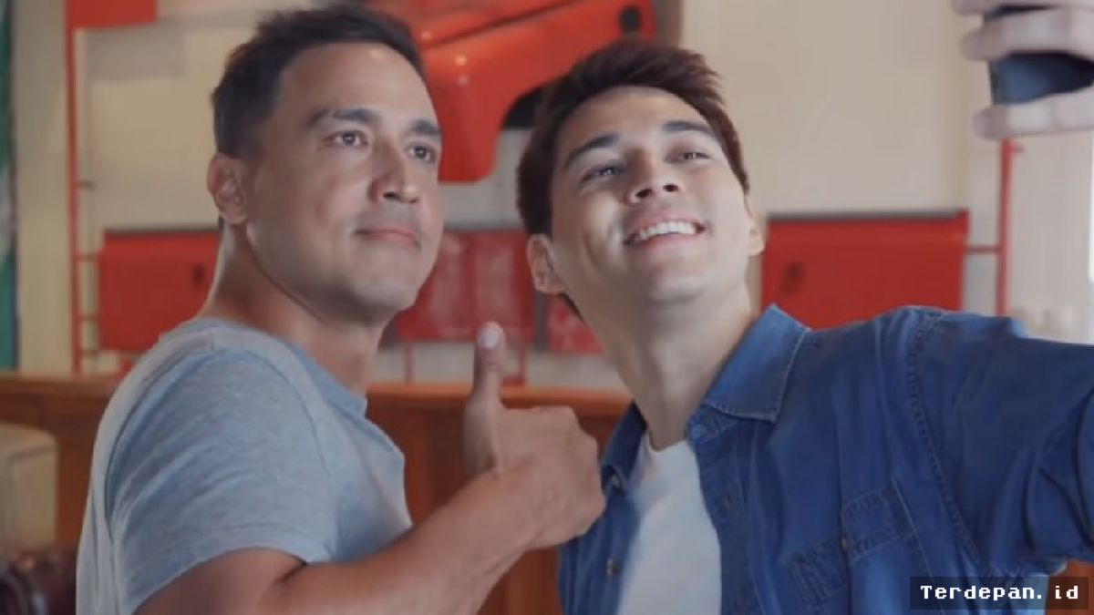 [Hamish Daud] Tunjukkan Pose Bapak-bapak Saat Selfie dengan Maxime Bouttier