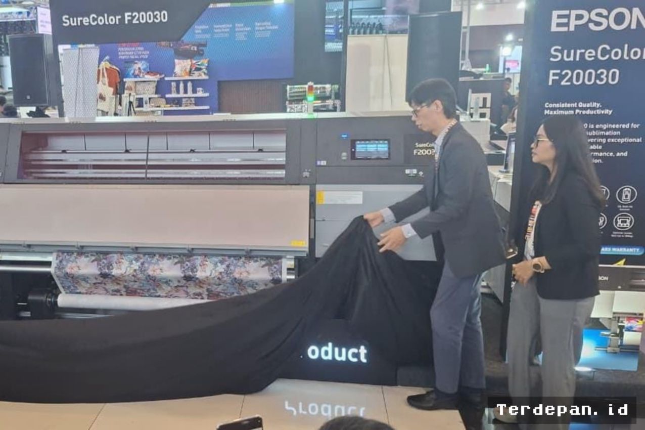 Epson Luncurkan Printer Tekstil Industri SureColor SC-F20030 di Surabaya