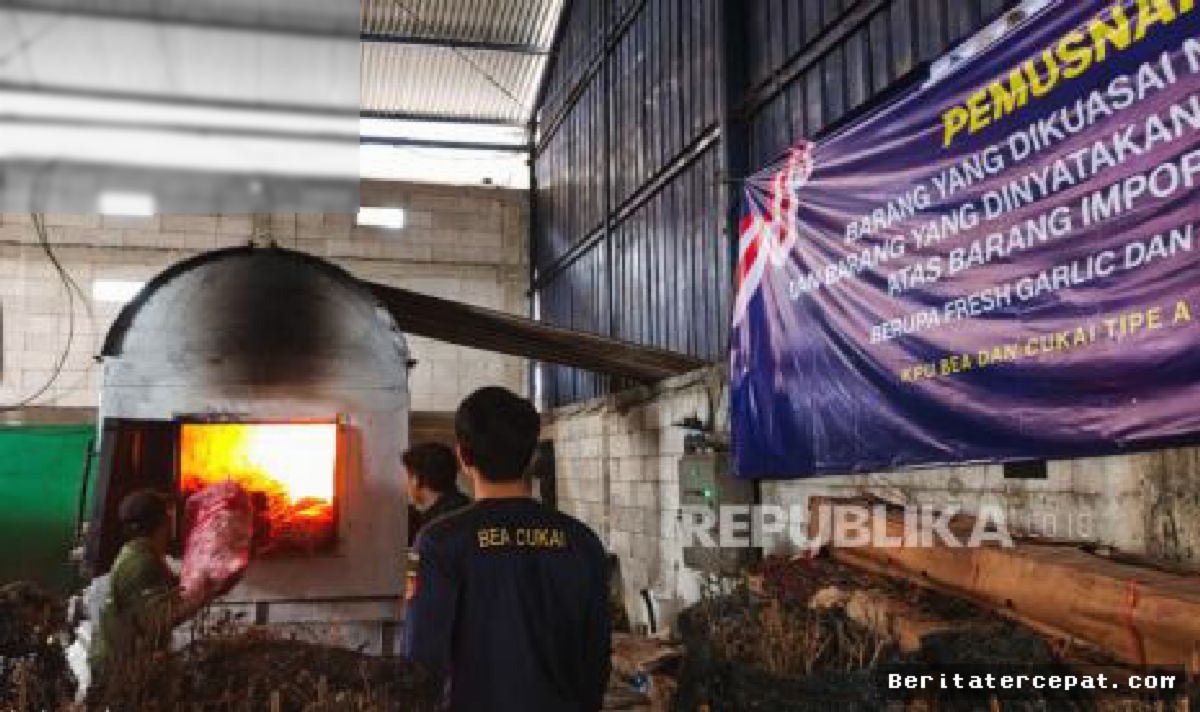 JAKARTA — Bea Cukai Tanjung Priok Musnahkan 1.200 Kontainer Barang Impor Longstay