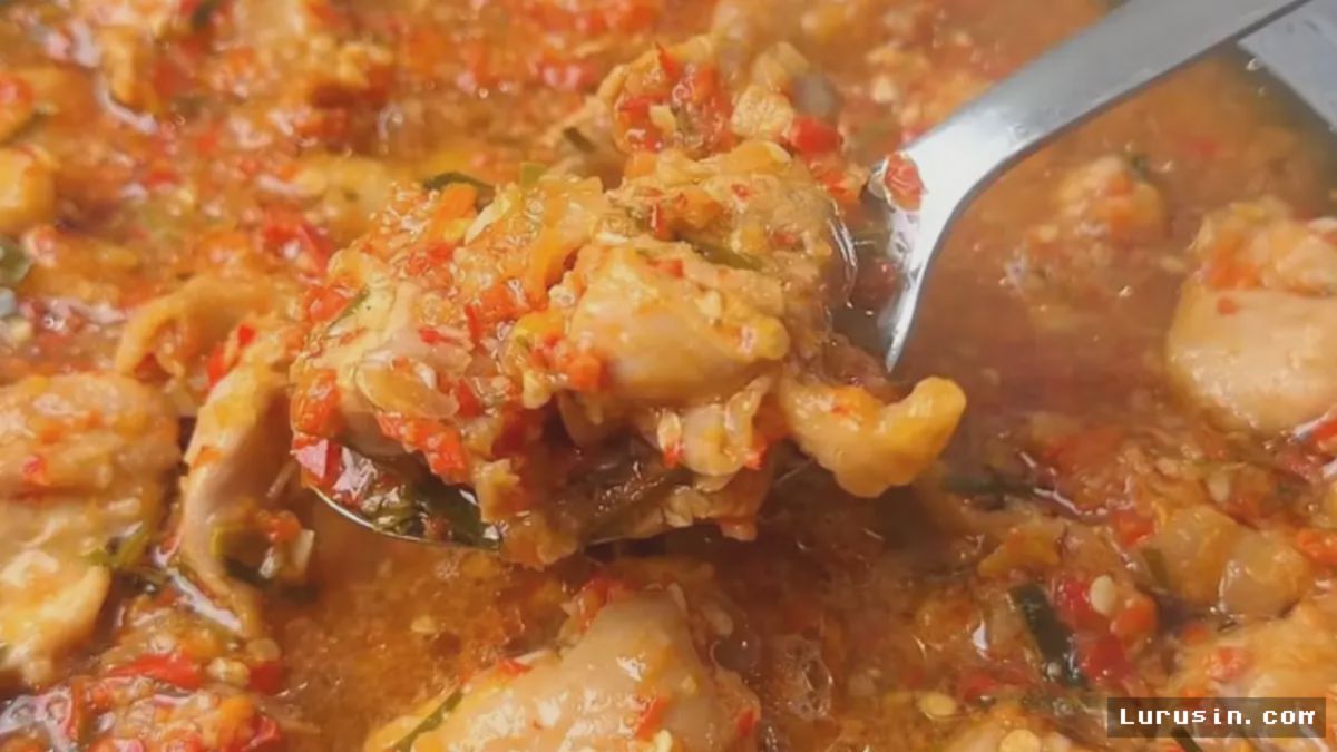 Resep Ayam Kukus Cabe Daun Jeruk, Lauk Sehat yang Gurih, Wangi, dan Pedas Nagih
