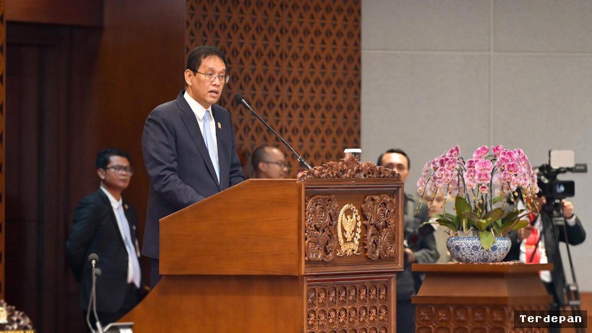 Purbaya Tegaskan Komitmen 20% APBN untuk Pendidikan di Depan DPR