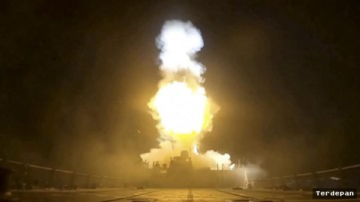 Gelombang Serangan Udara AS Lumpuhkan Puluhan Target Strategis di Iran