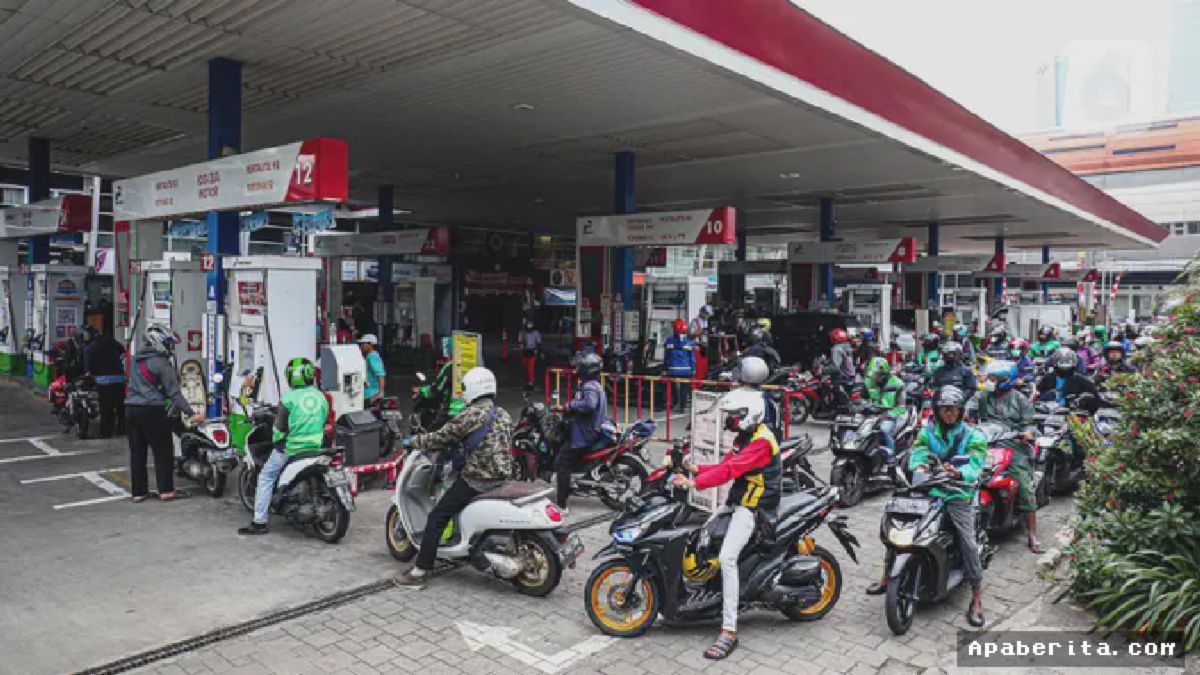 Jakarta — Harga BBM Naik: Pertalite Rp 10.000, Solar Rp 6.800