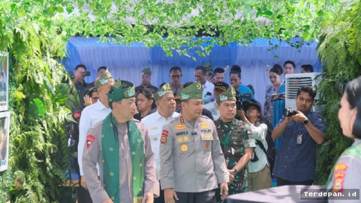 KOTA DUMAI — Warga Riau Sampaikan Terima Kasih Atas Jembatan Merah Putih Presisi