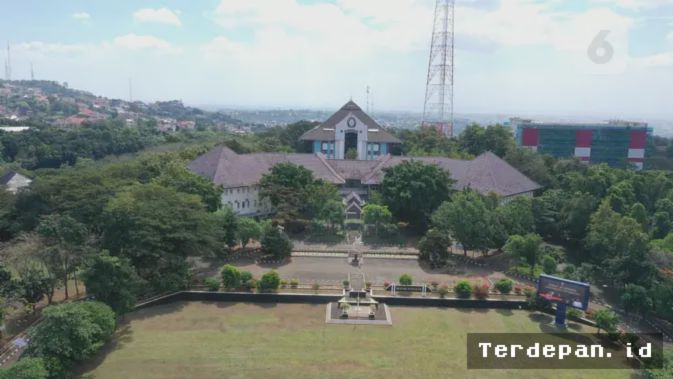Universitas Diponegoro: Kampus Unggulan yang Terus Menorehkan Prestasi di Kancah Nasional dan Global