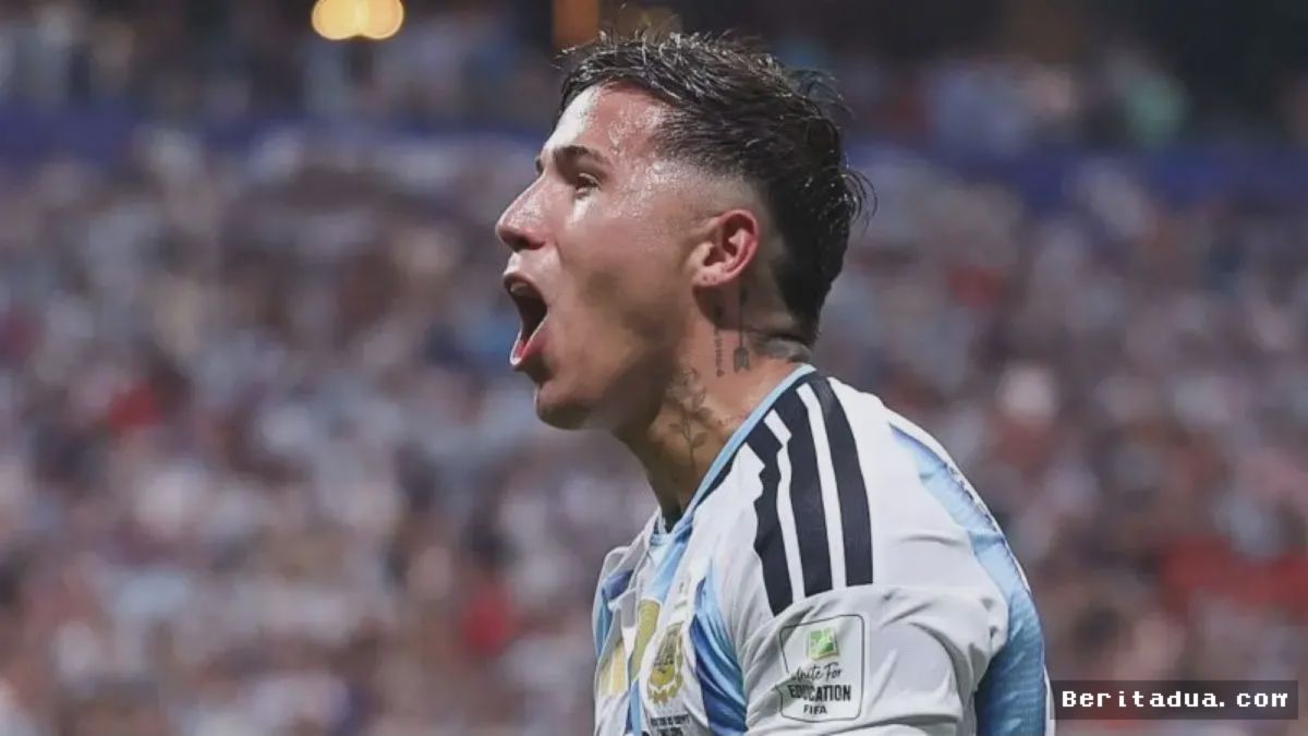 Argentina Kalahkan Mesir, Enzo Fernandez Emosional Akhiri Puasa Gol 3 Tahun