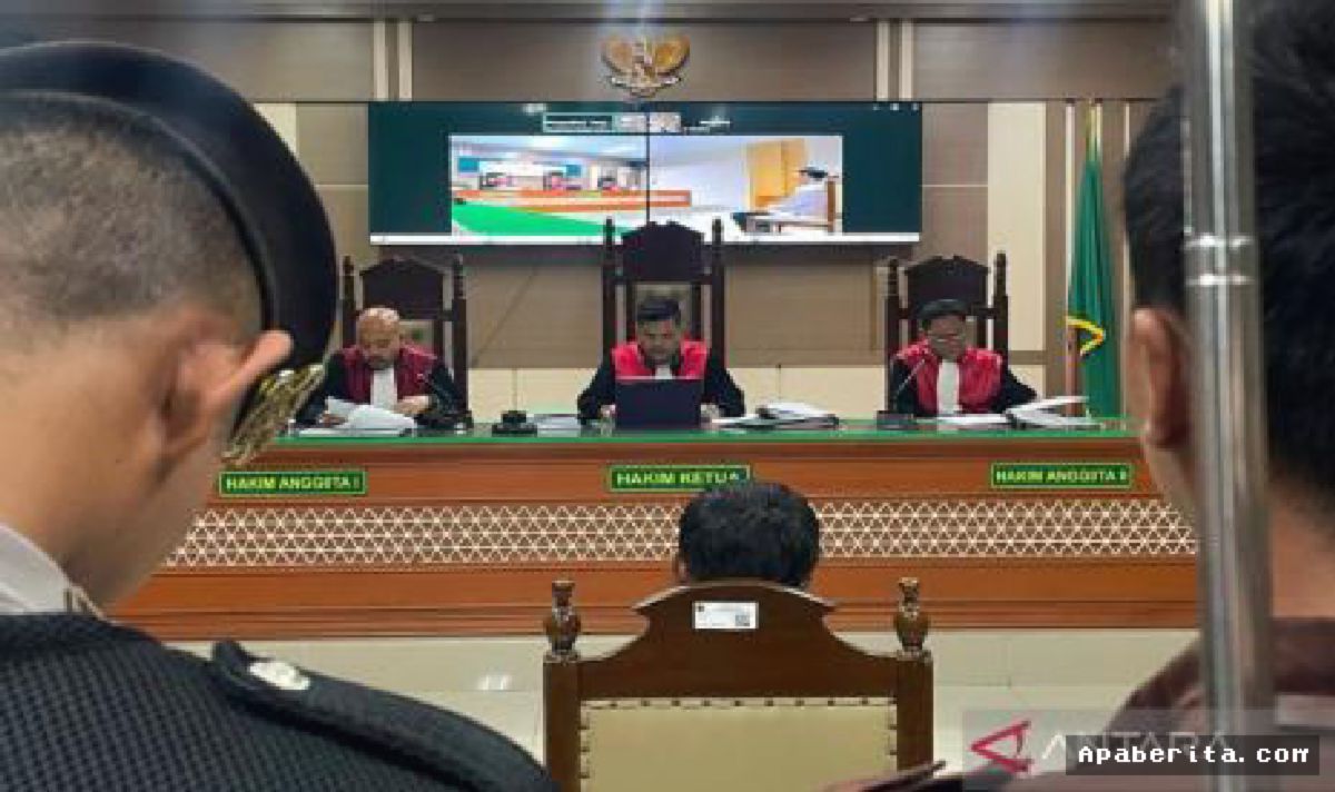 INDRAMAYU — Majelis Hakim Ungkap Keterlibatan Langsung Ririn dalam Pembunuhan Berencana Satu Keluarga