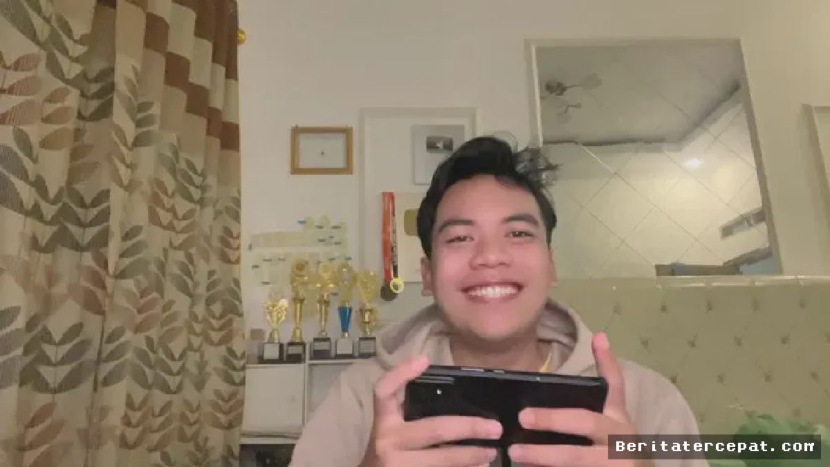 Surya Subagja Putra Amati Pergeseran Digital Lewat Penjualan Gorengan