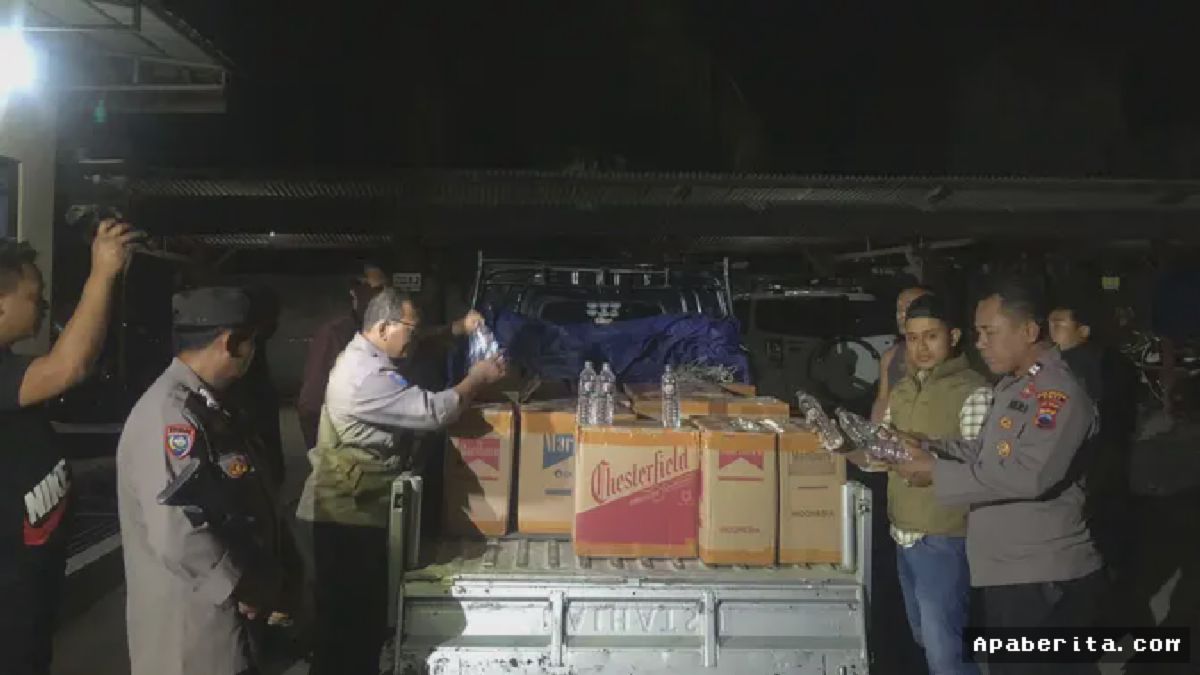 Polsek Jakenan Gagalkan Peredaran Ribuan Botol Arak Bali Ilegal di Pati