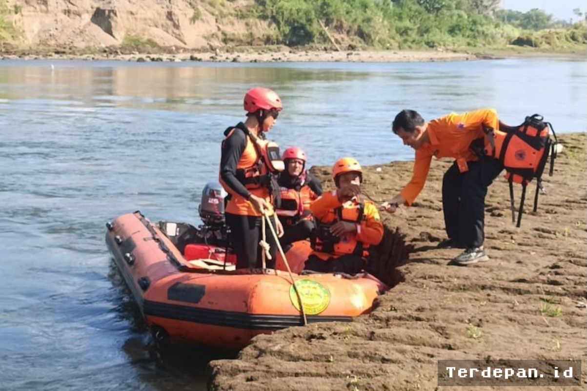Tim SAR Intensifkan Pencarian Pemancing Hilang di Brantas