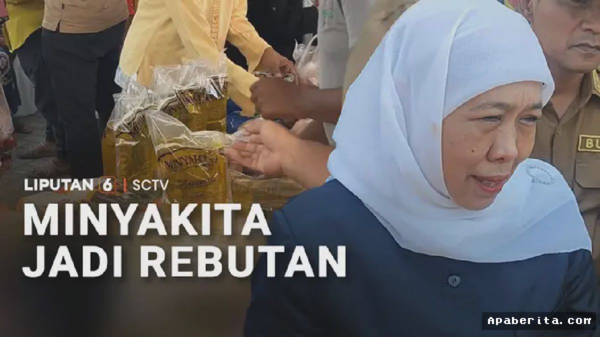 JAKARTA — Adu cepat dan saling dorong mewarnai bazar sembako murah di