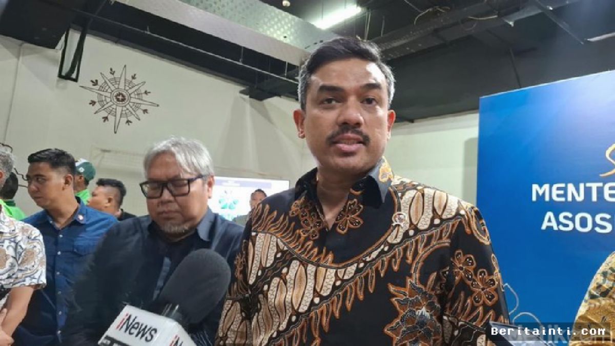 Jakarta — Menteri Usaha Mikro, Kecil, dan Menengah (UMKM) Maman Abdurrahman bergerak