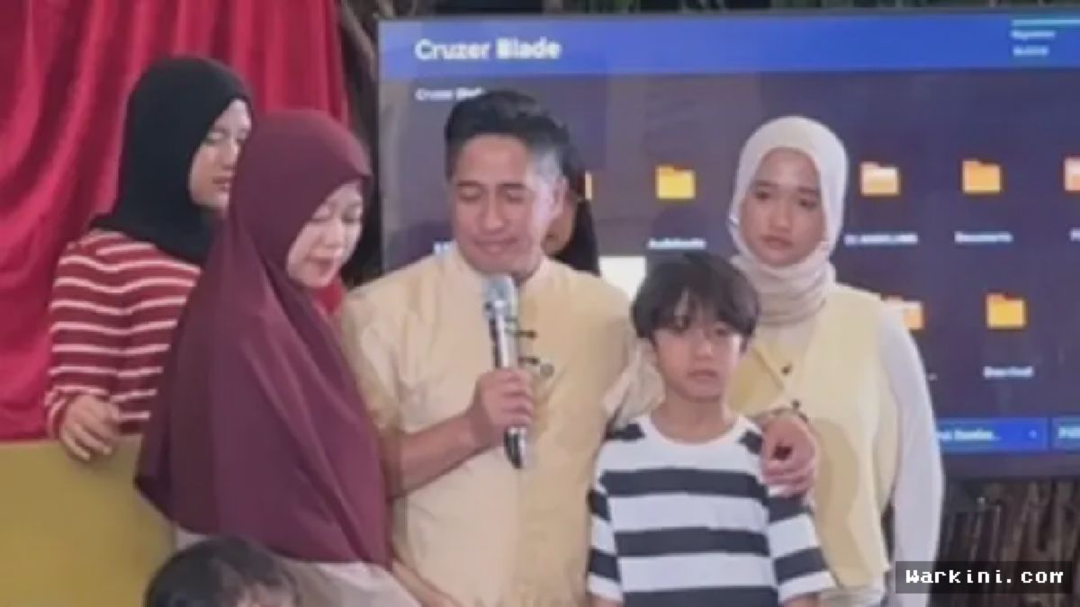 Irfan Hakim — Rayakan 19 Tahun Pernikahan dan Khitan Anak