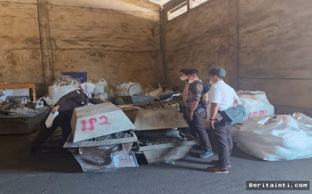 Bangka Belitung — Kejagung Sita 104 Ton Timah Milik Terpidana Tamron