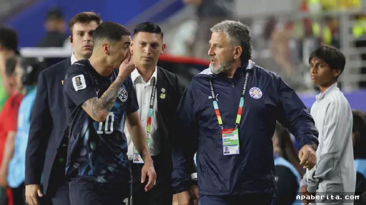 Miguel Almiron Diusir Wasit Akibat Tutup Mulut Saat Bicara di Piala Dunia