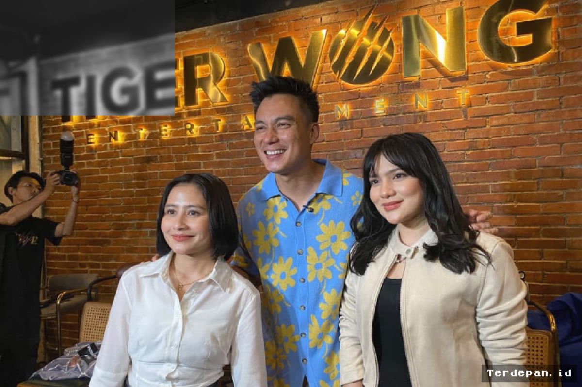 Prilly Latuconsina Rela Gelapkan Kulit dan Belajar Bahasa Arab demi Film Baru Baim Wong
